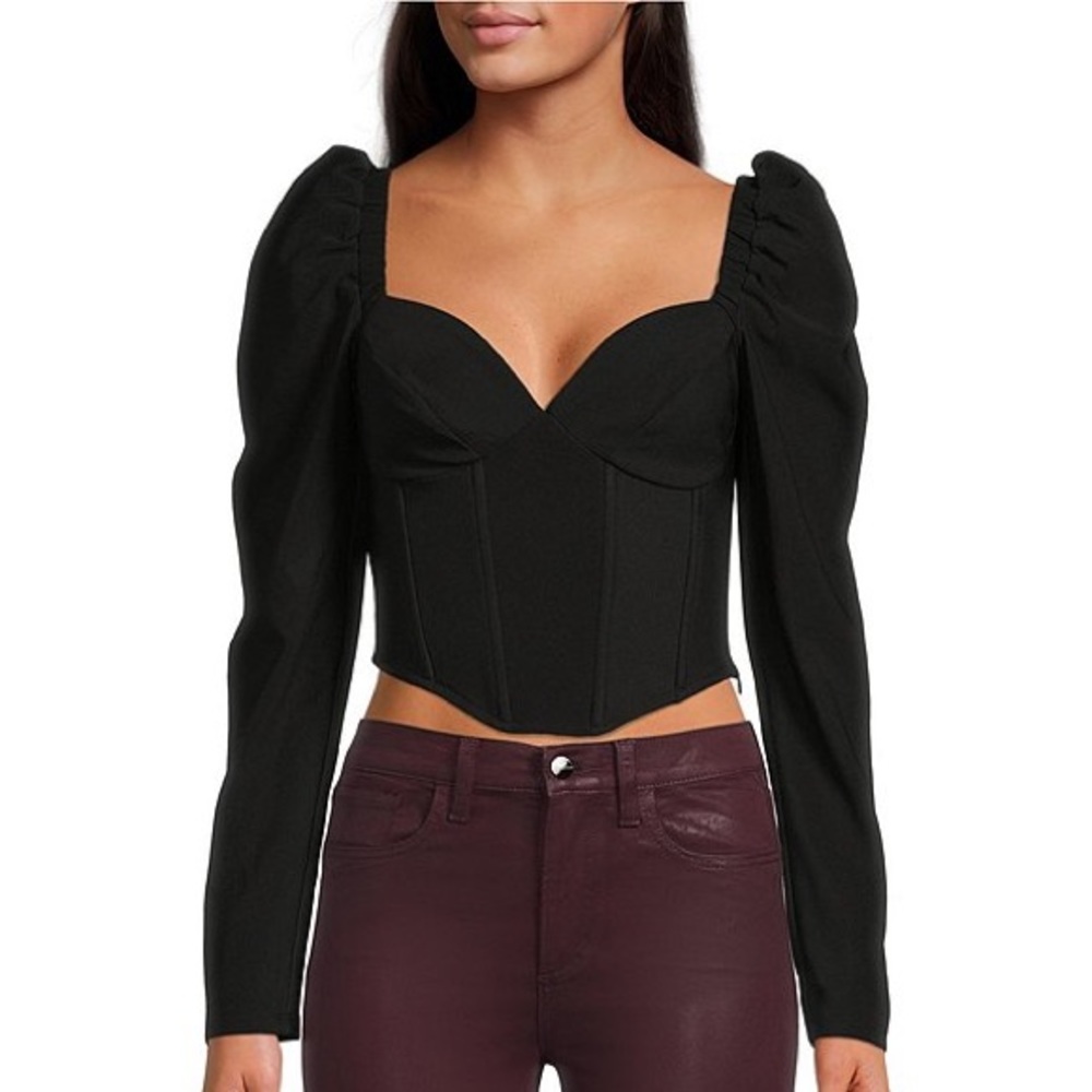ASTR the label Betty sweetheart top